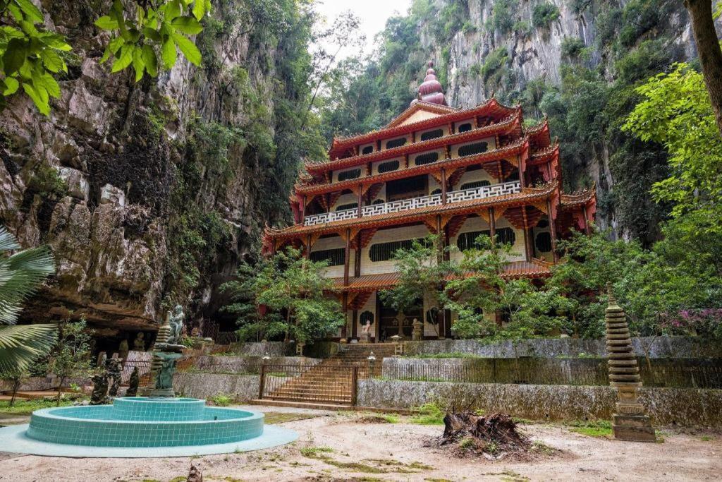 Mornington Hotel Medan Ipoh Exterior foto